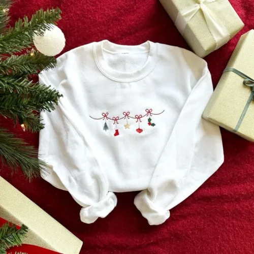 Traditional Christmas Garland Embroidered Gemma Sweatshirt - Image 2