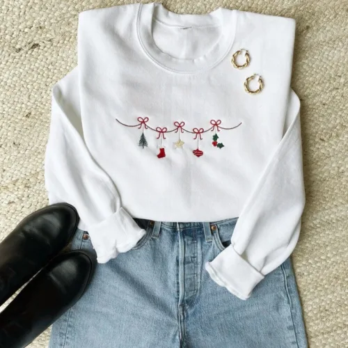 Traditional Christmas Garland Embroidered Gemma Sweatshirt - Image 8