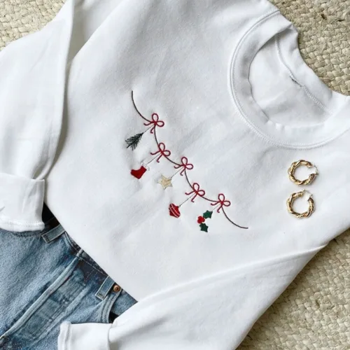 Traditional Christmas Garland Embroidered Gemma Sweatshirt - Image 3